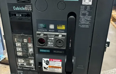 Siemens CubicleBUS Circuit Breaker Siemens "Integrated CubicleBUS" industrial electrical breaker unit.